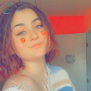 Meet your Posher, Laureli